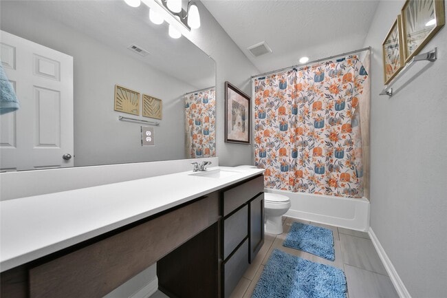 Building Photo - 3306 Forest Dr