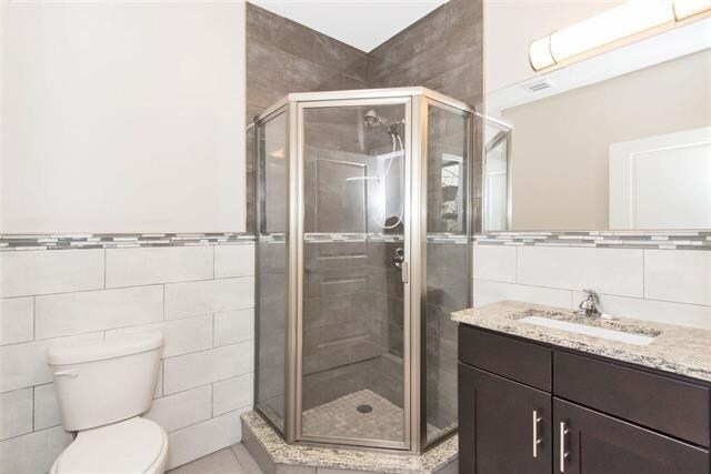 Building Photo - 7014 Jackson St