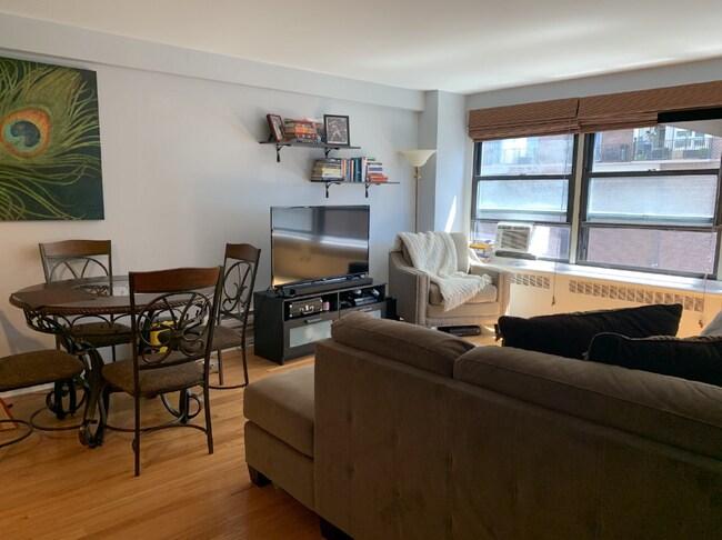 Building Photo - 4180.5 N Marine Dr