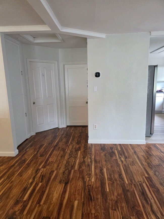 Building Photo - 1305 Woodland Ave