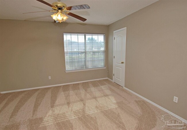 Building Photo - 1015 Glades Ln