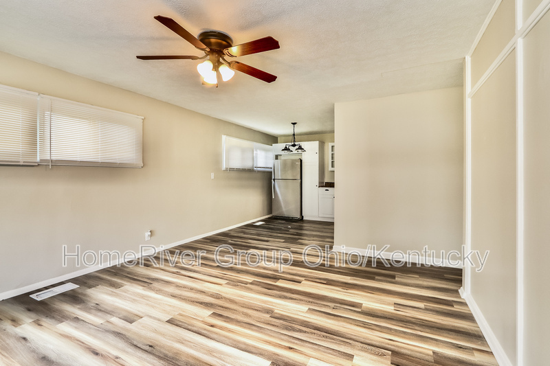 Building Photo - 2921 Garey Ln