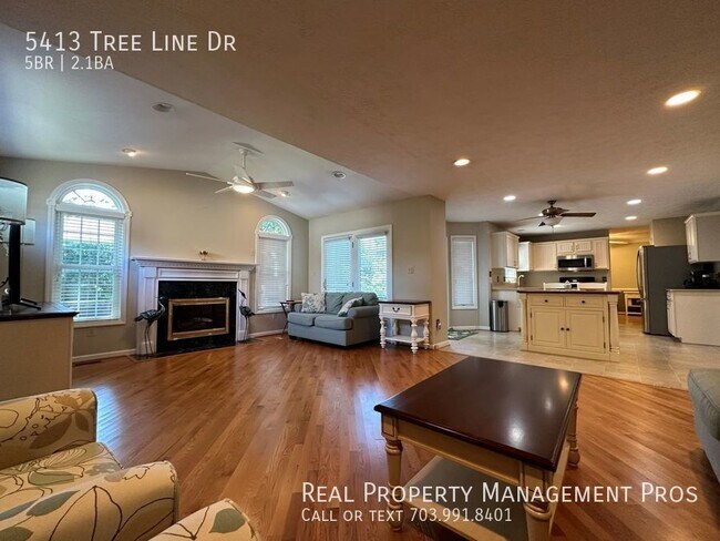 Building Photo - 5413 Tree Line Dr