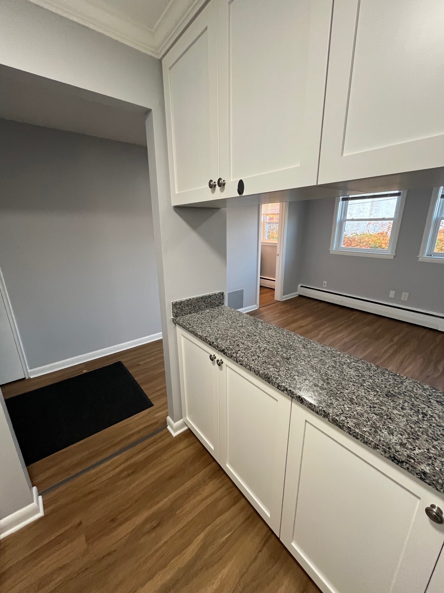 Building Photo - 15 Fairfax Ave