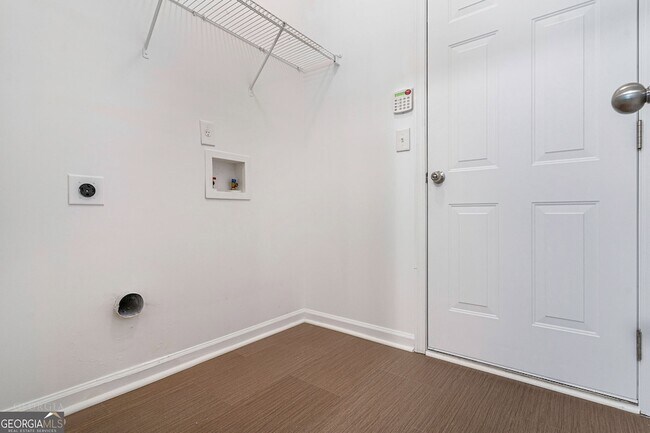 Building Photo - 6126 Allpoint Way