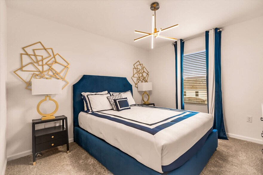 Building Photo - 2329 Distant Sun Trl