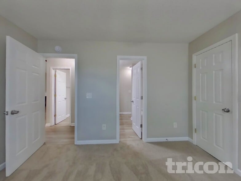 Building Photo - 225 Lossie Ln