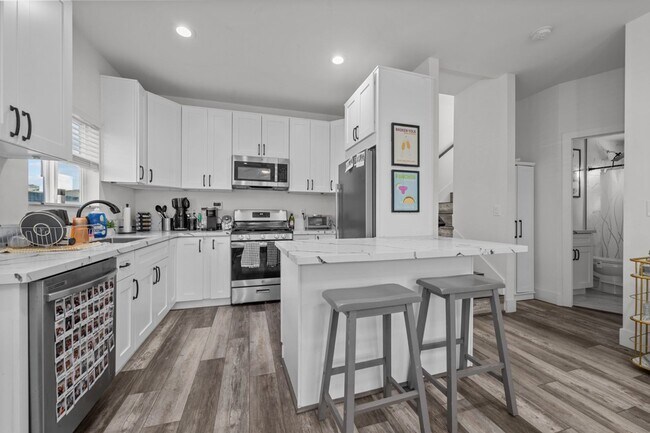 Primary Photo - 5161 Brockbank Pl