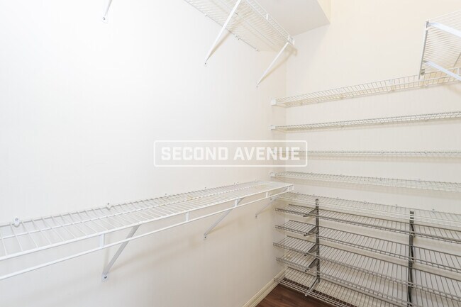 Building Photo - 4622 Tailfeather Ct