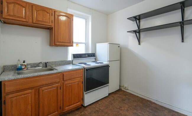 Building Photo - 2127 Morris St