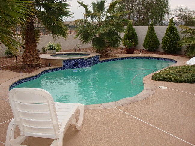 Building Photo - 1589 Sabatini Dr