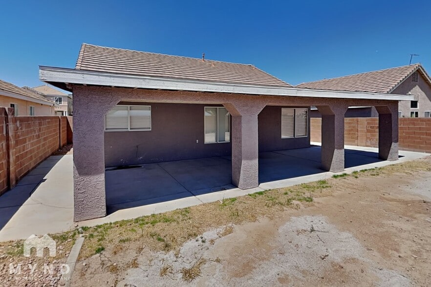 Building Photo - 5574 Crestlock Dr