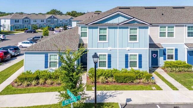 Building Photo - Oakleaf Plantation 3-Bedroom Townhouse in Towering Oaks – Spacious 1450 Sq Ft Living with 2 Full ...