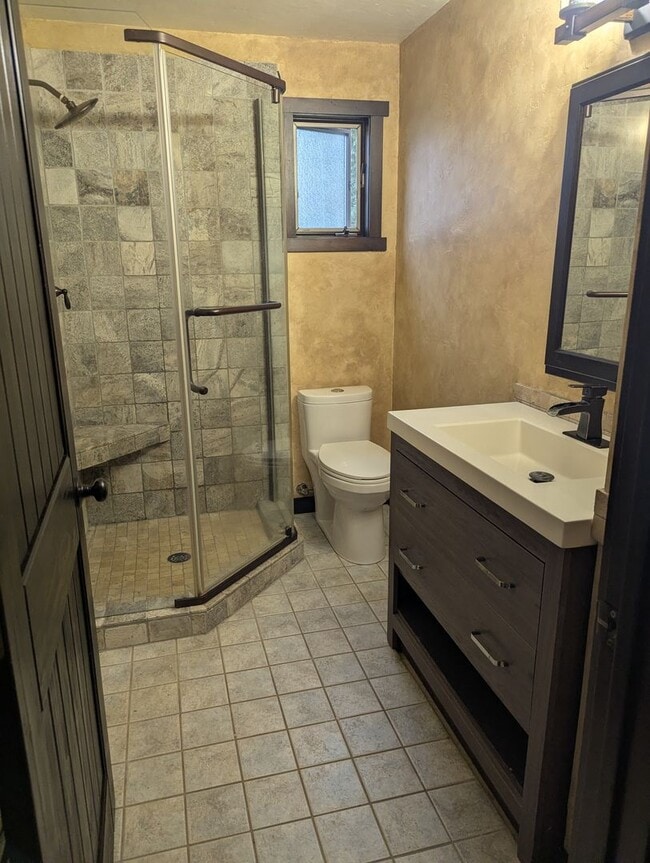 Building Photo - 1460 Marjorie St