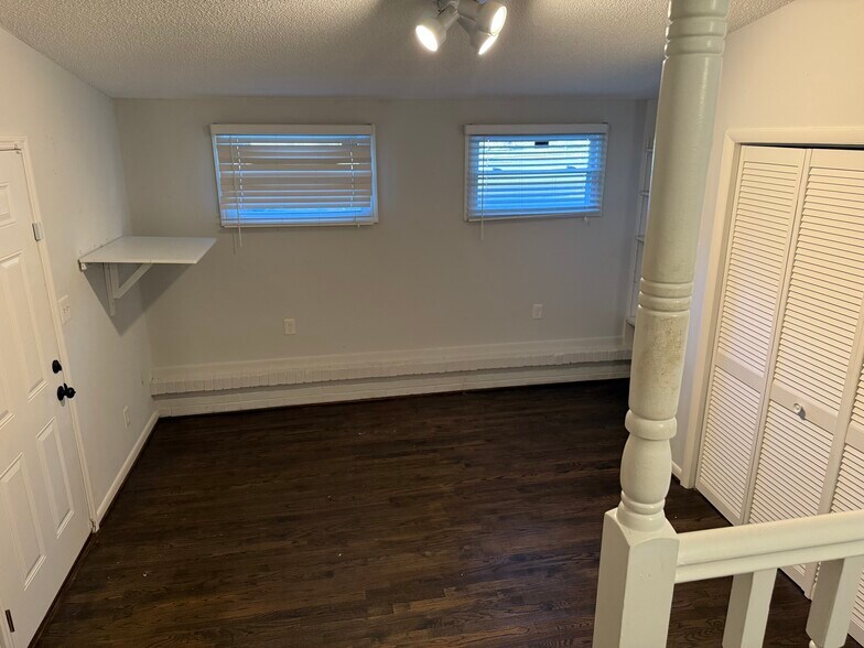 Building Photo - 1117 Montclair Rd