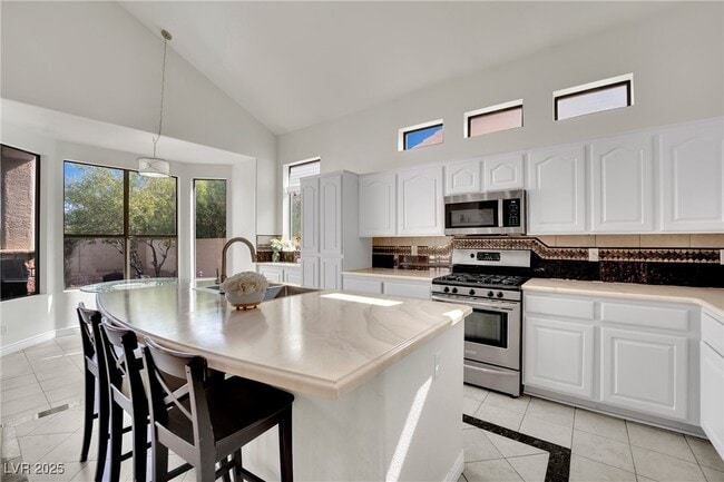 Building Photo - 1572 Bozeman Dr