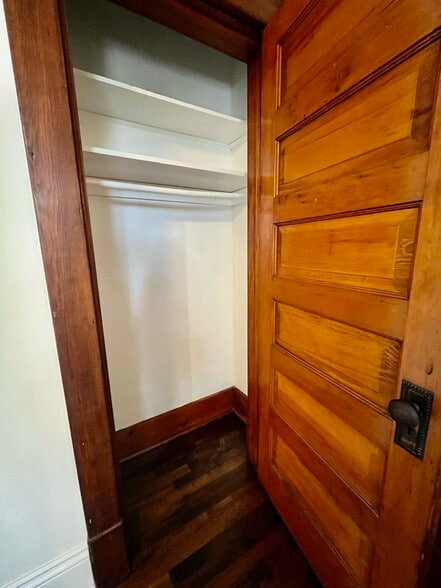 Bedroom 2 Closet Empty - 2900 NE Tyler St
