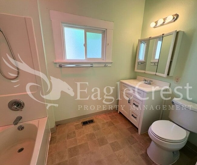 Building Photo - Charming Historic 4-Bedroom Home with Fenced Yard & Chicken Coop