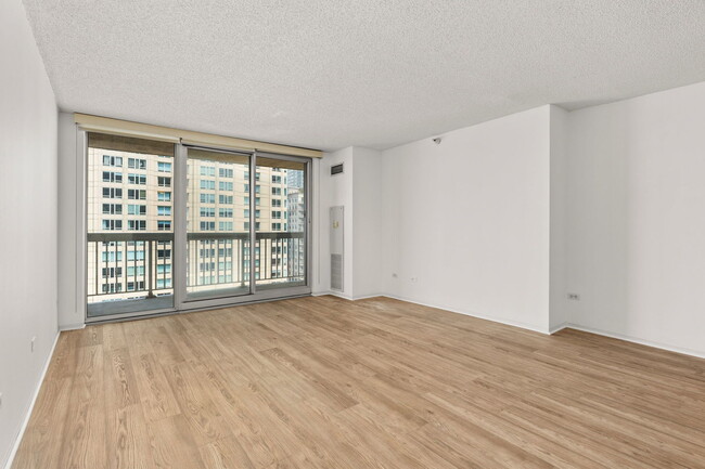 Building Photo - 545 N Dearborn St