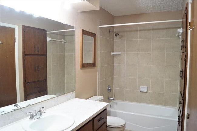 Building Photo - 101 Stubblefield Dr