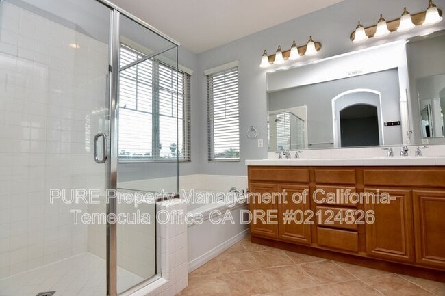 Building Photo - 35808 Chalet Ct