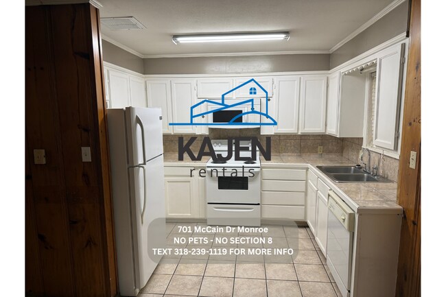 Building Photo - 701 McCain Dr