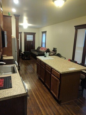 Building Photo - NEWLY RENOVATED NORTH CAMPUS - 6 BEDROOM 4 FULL BATHROOMS. THIS ONE HAS IT ALL!