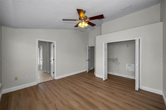 Building Photo - 617 52nd Ave N