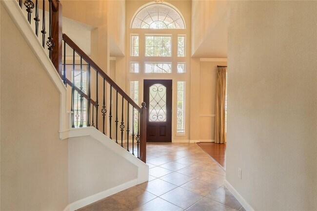 Building Photo - 26302 Eden Point Ct