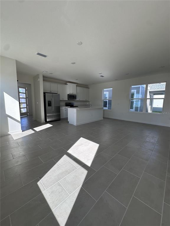 Building Photo - 2059 Iorio St