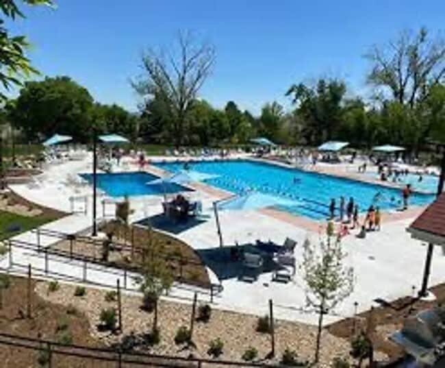 Building Photo - Beautiful 3-Bedroom Home Near Ken Caryl, Parks & Schools!!Available Now!!