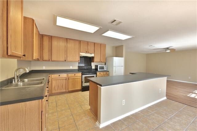 Building Photo - 505 Catumet Dr