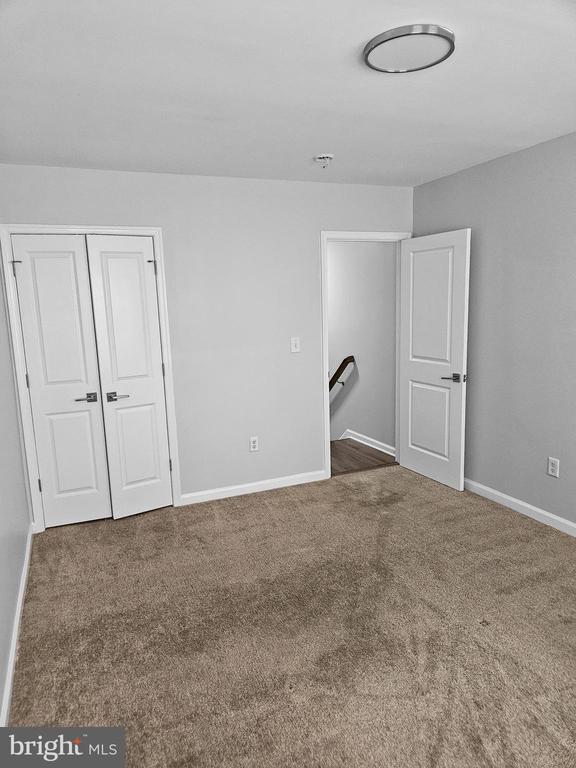 Building Photo - 524 N Patterson Park Ave