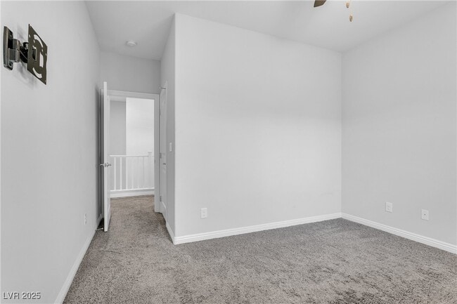 Building Photo - 9404 Sand Tiger Ave