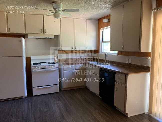 Building Photo - !! $250 OFF FIRST MONTHS RENT!! 3 Bedroom, 2 Bathroom Home for Rent in Killeen TX / Killeen ISD