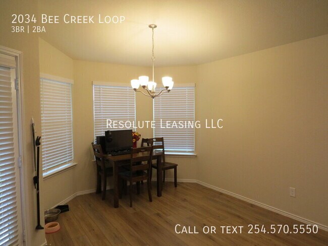 Building Photo - 2034 Bee Crk Lp