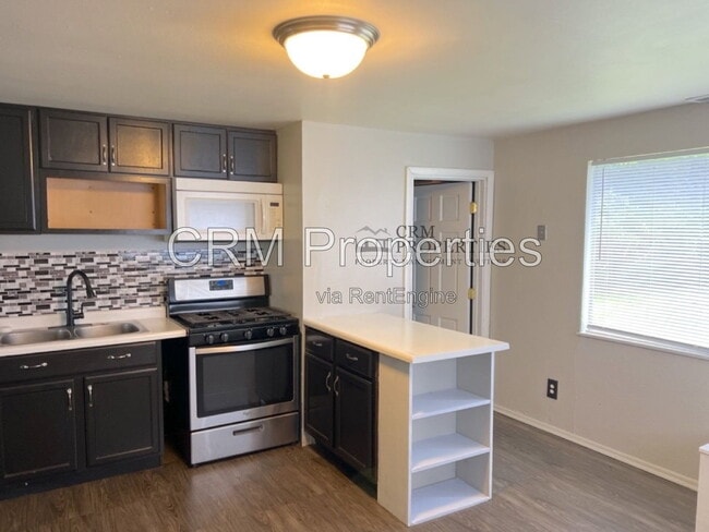 Building Photo - 1105 Wigwam Dr