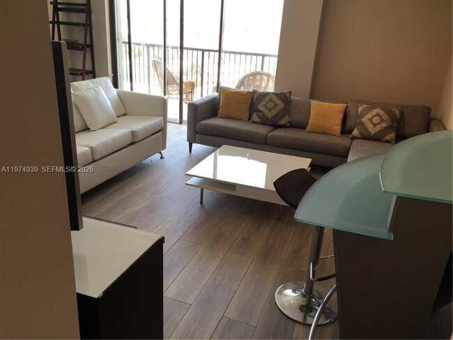 Building Photo - 1800 Collins Ave