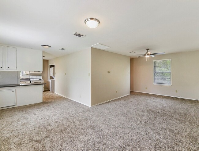 Building Photo - 7357-7352 Brace St