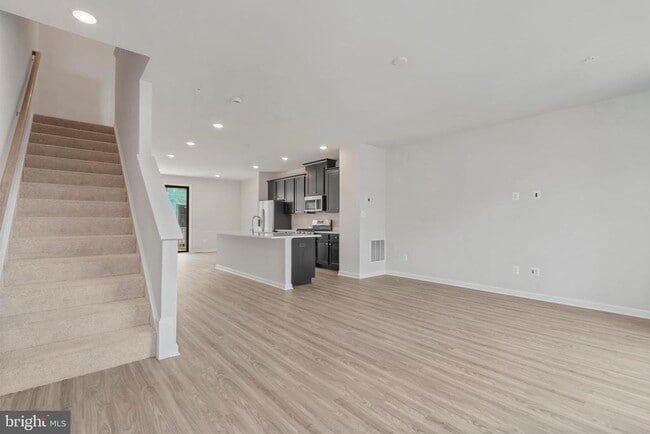 Building Photo - 12606 BRANCH HOLLOW Ln