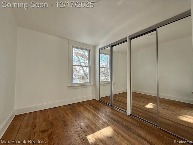 Building Photo - 36 E Bernhard Ave