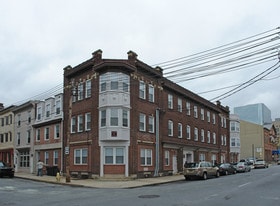 Building Photo - Courtyard Apartments