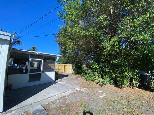 Building Photo - 110 Old Spanish Trail