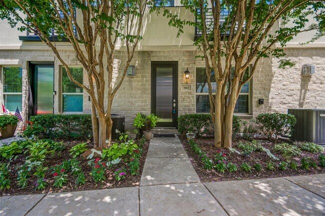 Building Photo - 7333 Valley View Ln