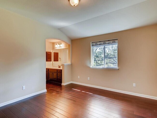 Building Photo - 215 Reveille Rd