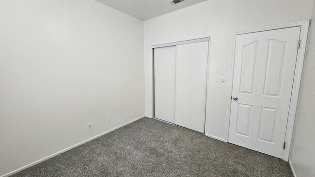 Building Photo - Charming Single-Family Home in Prime Location!
