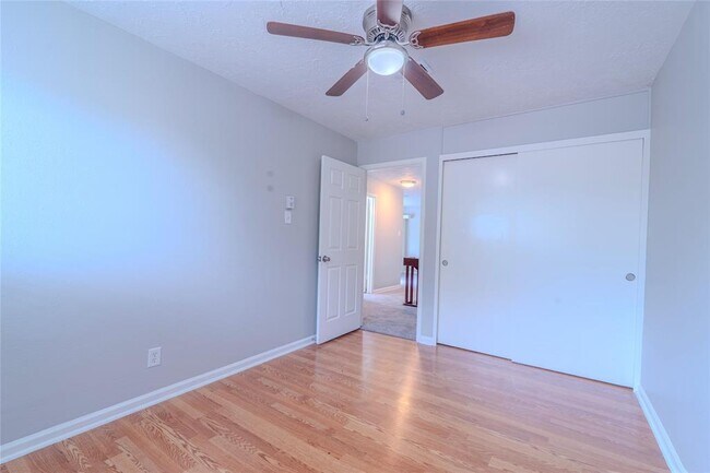 Building Photo - 6507 Desert Rose Ln
