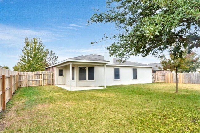 Building Photo - 5211 Whistle Stop Dr