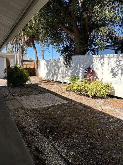 Building Photo - 1560 S Jefferson Ave