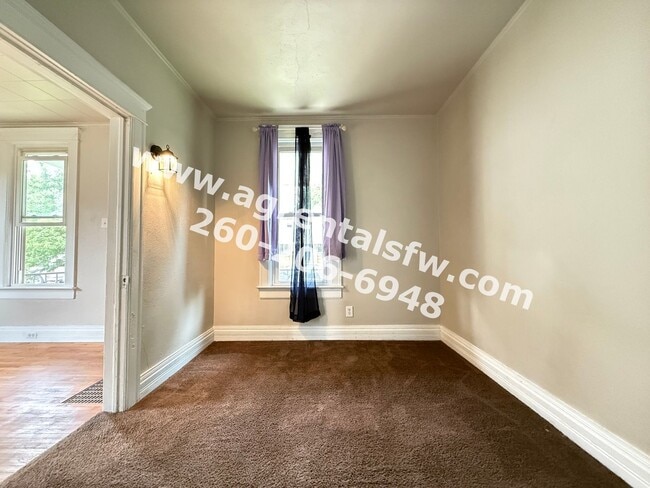 Building Photo - 3 Bedroom House